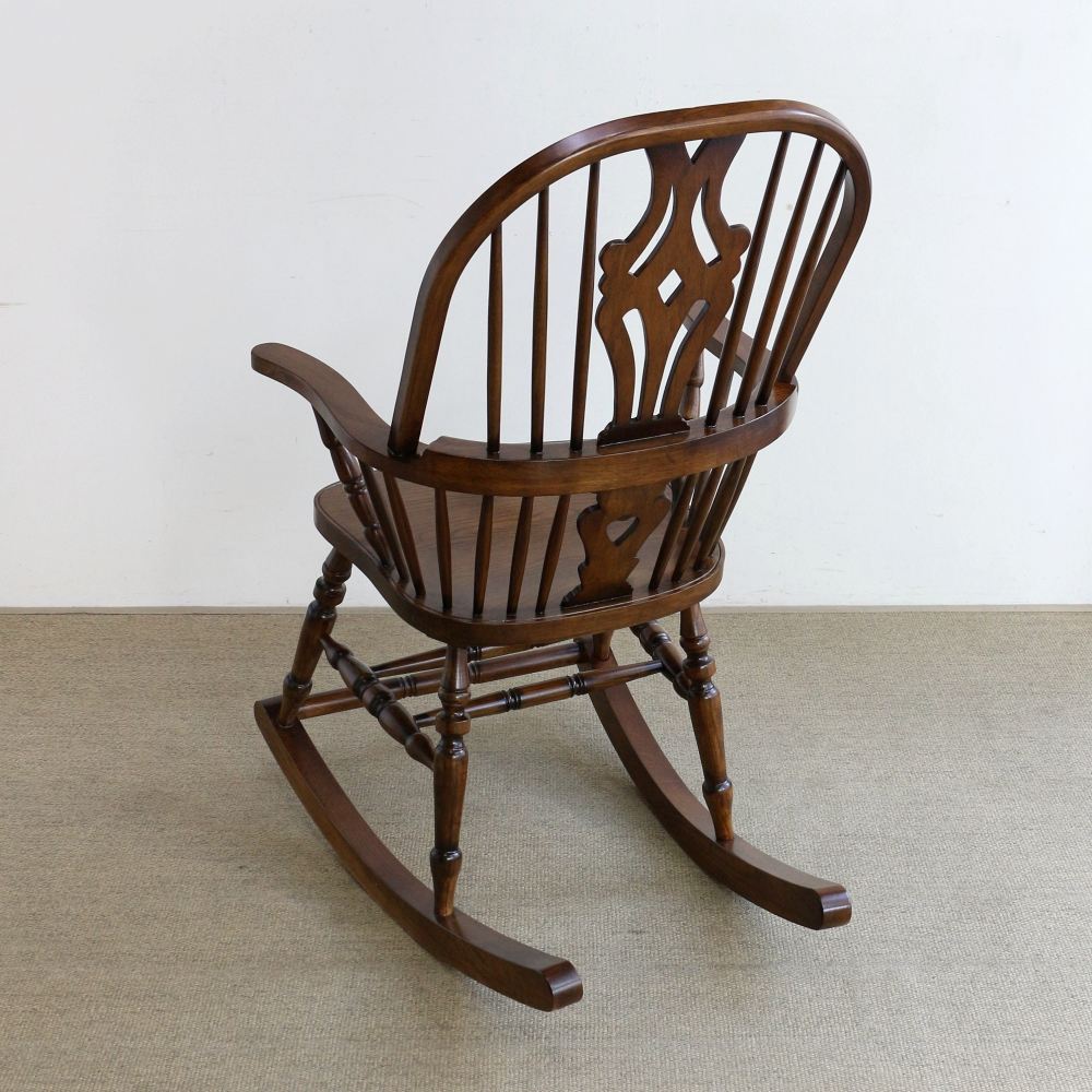 趣きのある佇まい♪ アンティーク風 ロッキングチェア MC2-JG329