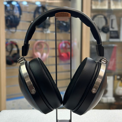 FiiO FT1 Closed Back Headphones Review | Audio46