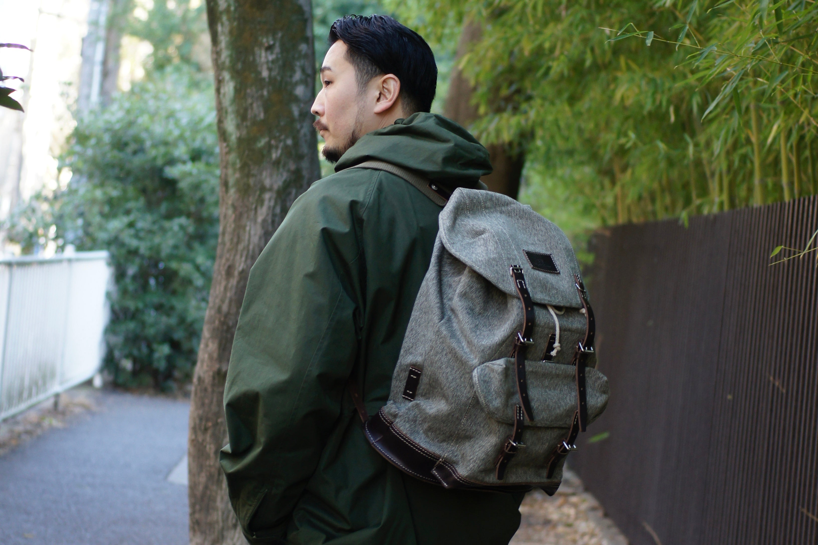 一生物のリュック》SWISS ARMY RUCKSACK - PEAT LABEL – ナイジェル