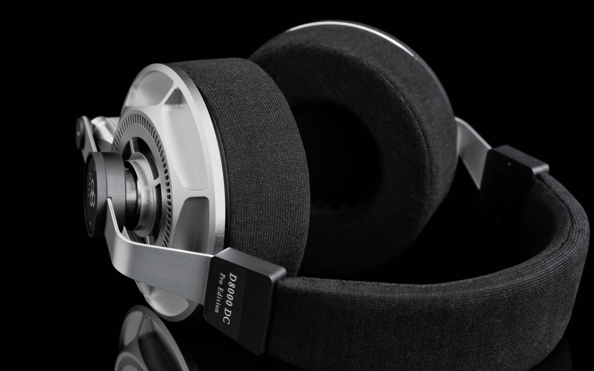 Final D8000 Pro DC Open-Back Planar Magnetic Headphones | Bloom Audio