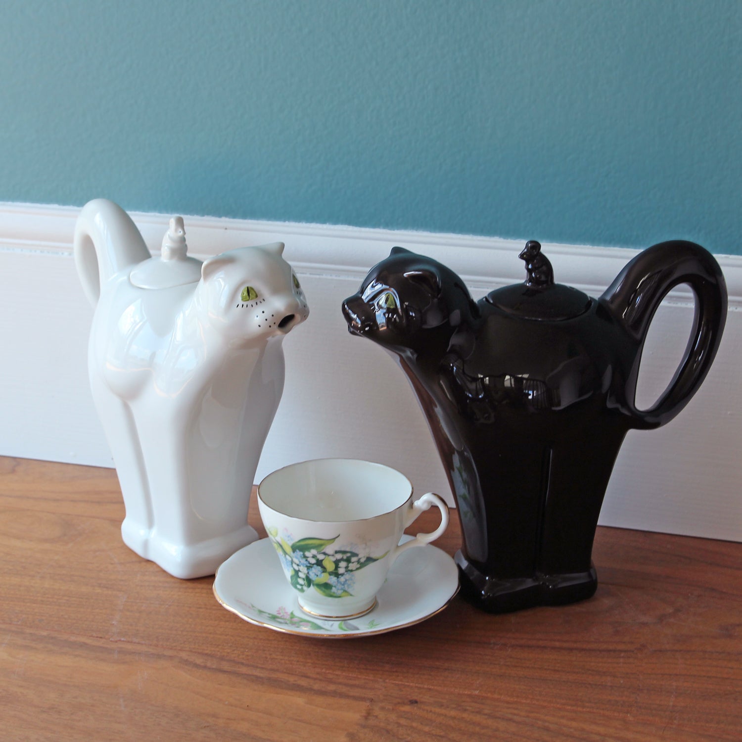 Cat Tea Pots & New Ceramic Items / 英国製・ヴィンテージ猫型