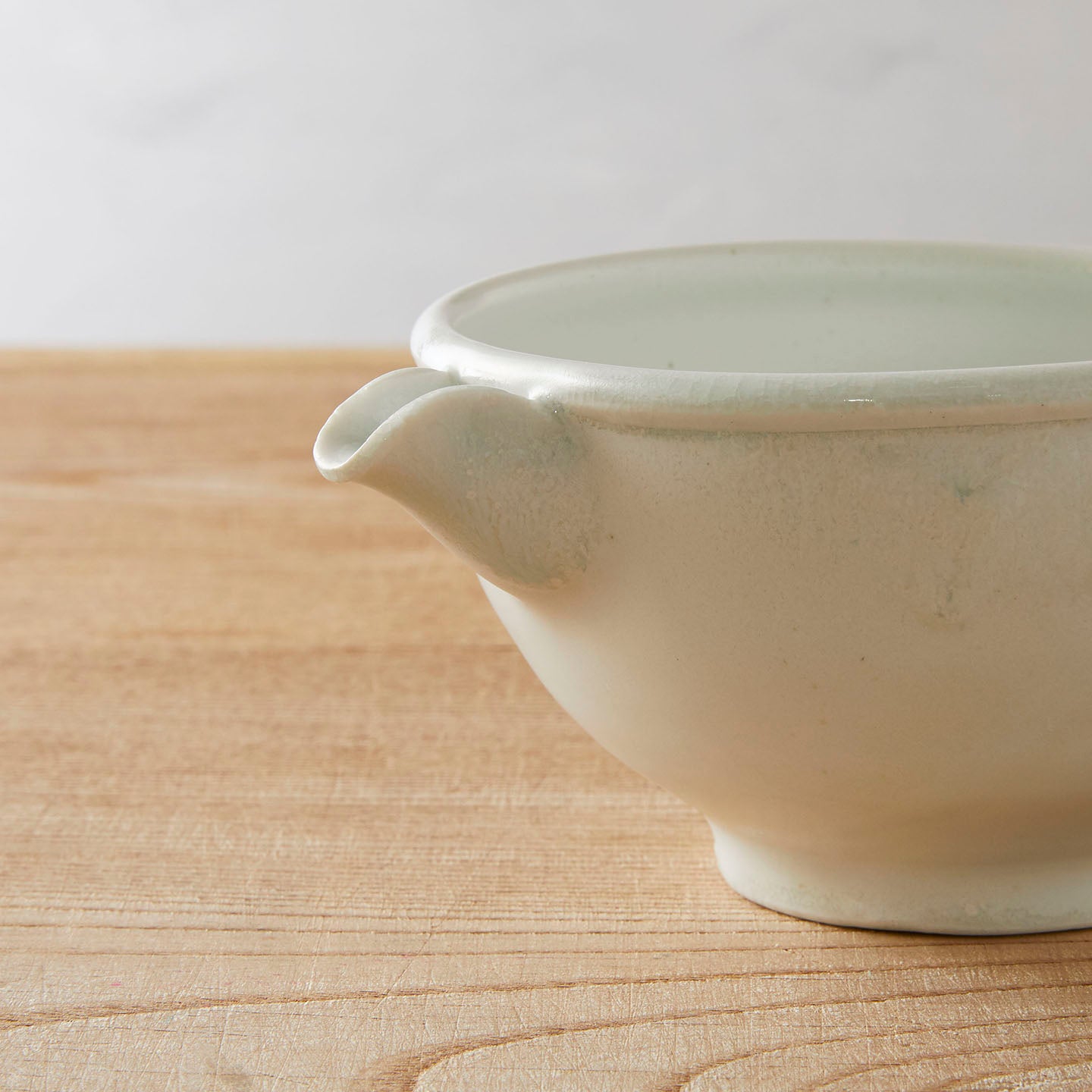 亀田大介「白磁片口酒器」5つのオススメな使い方 – 煎茶堂東京オンライン