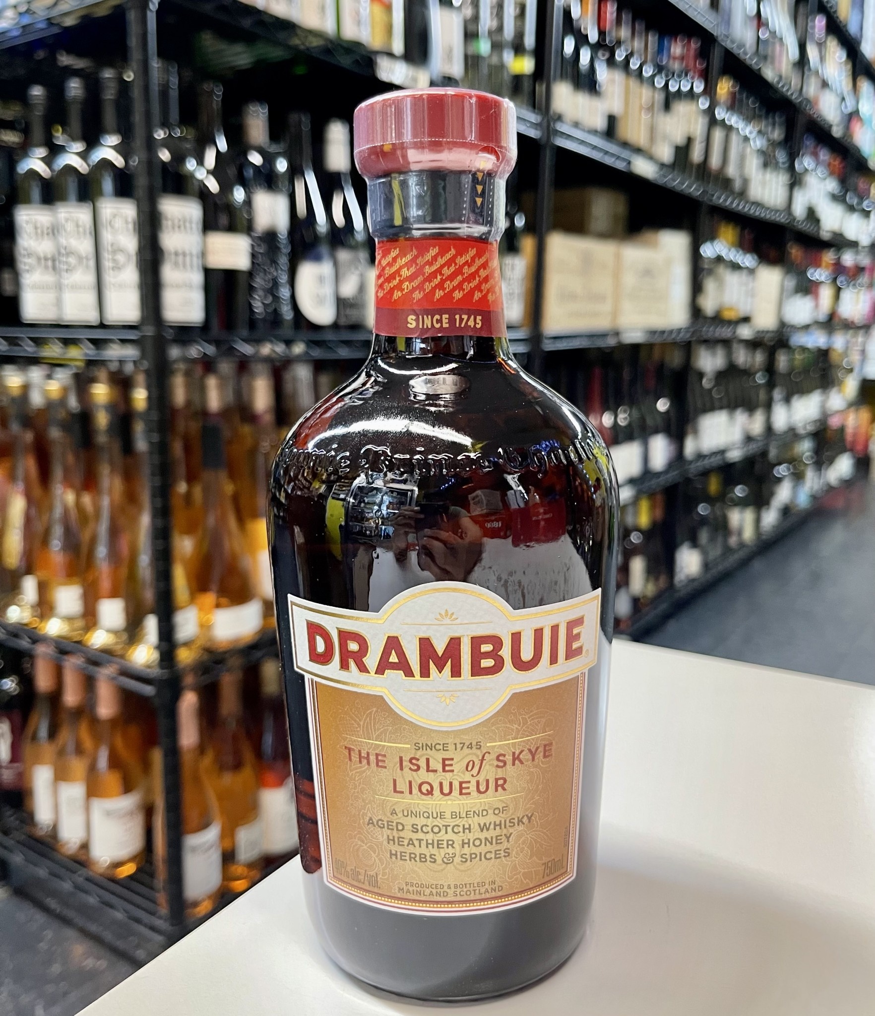 Drambuie The Isle of Skye Scotch Liqueur 750ml - Divino