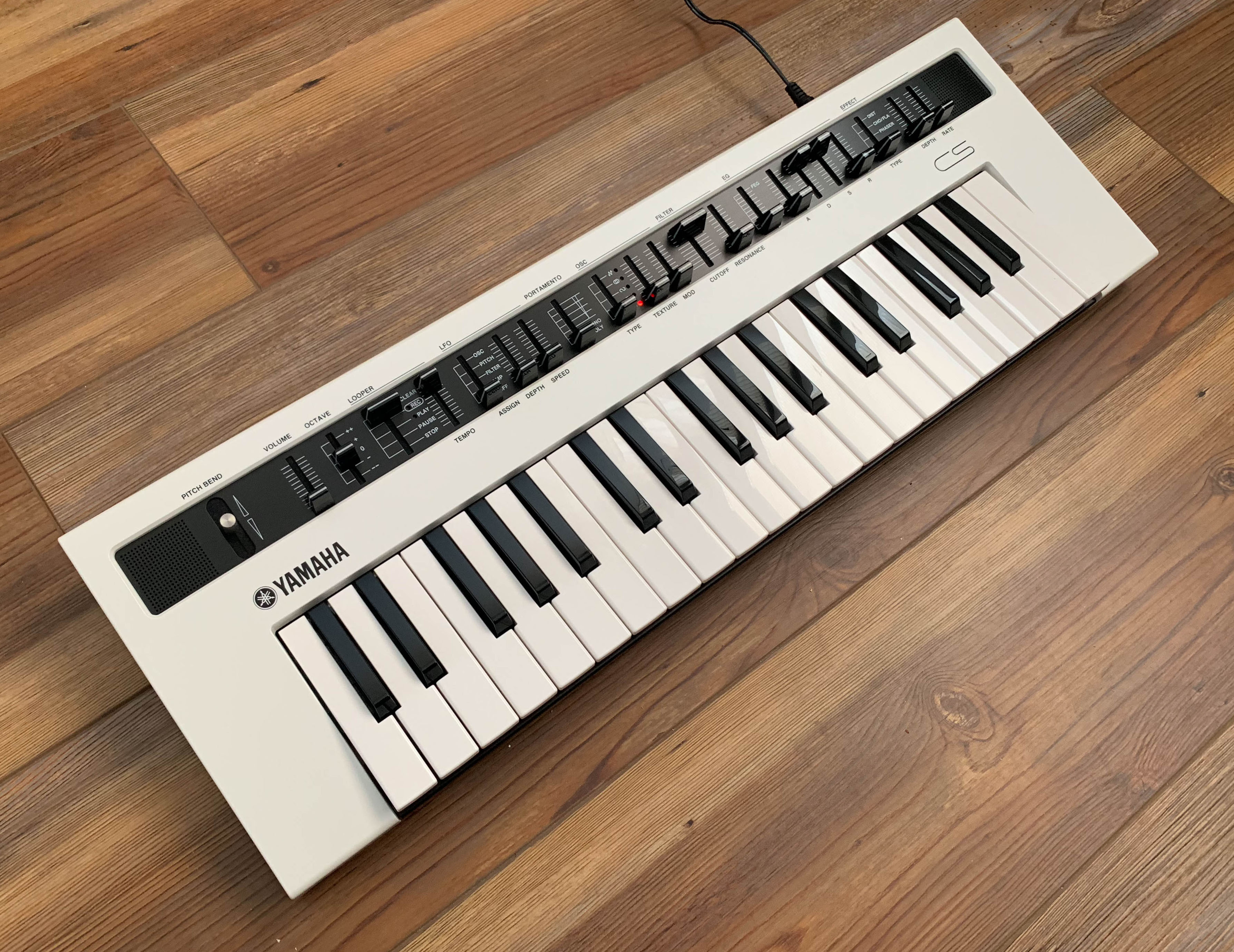 Yamaha Reface CS - Syntaur