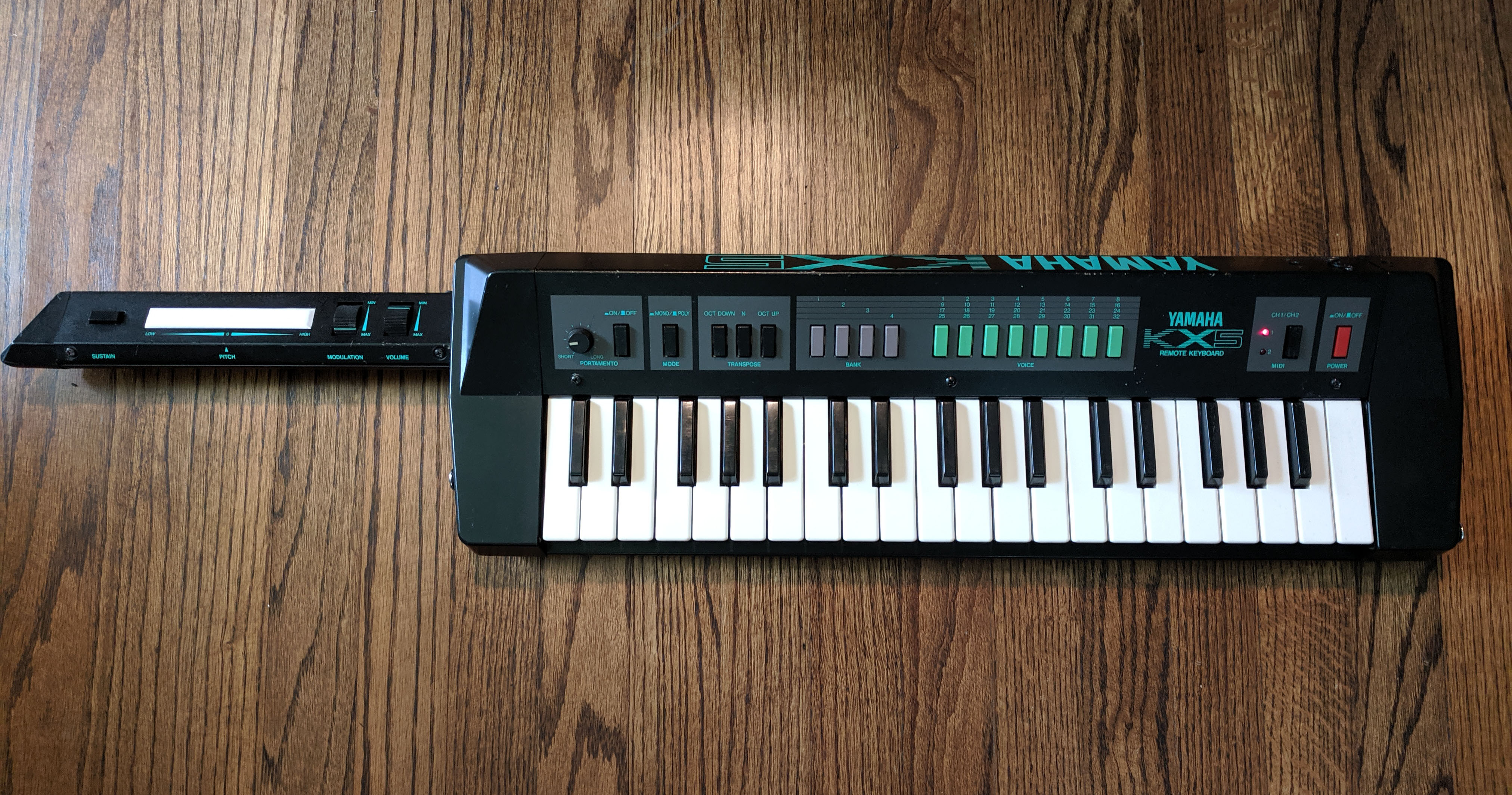 Yamaha KX5 photo gallery - Syntaur