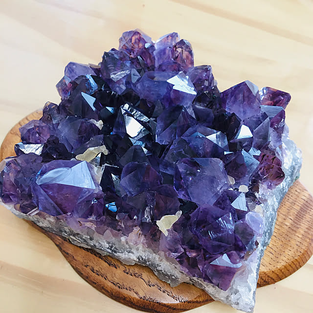 アメジスト 水晶クラスターのインテリア実例 ｜ RoomClip（ルーム