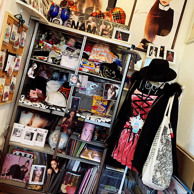 棚 安室奈美恵 グッズのインテリア実例 ｜ RoomClip（ルームクリップ）