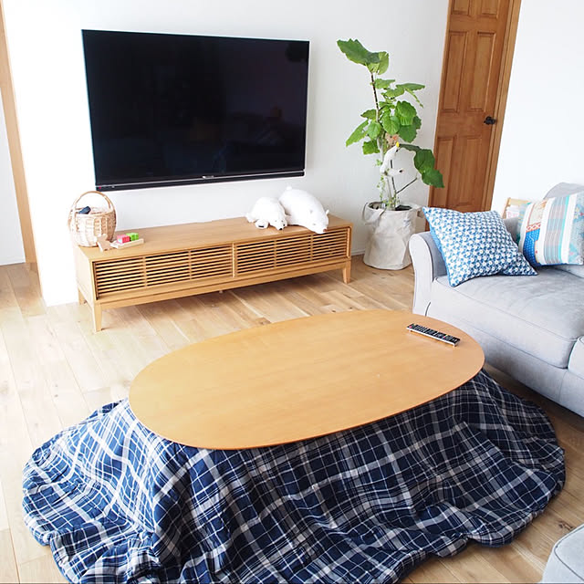 楕円こたつのおすすめ商品とおしゃれな実例 ｜ RoomClip（ルームクリップ）