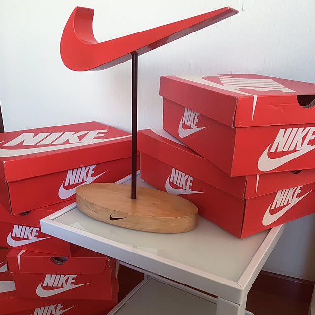 NIKE ナイキ スニーカー 箱あり スニーカーボックスの魅力 | オッサン