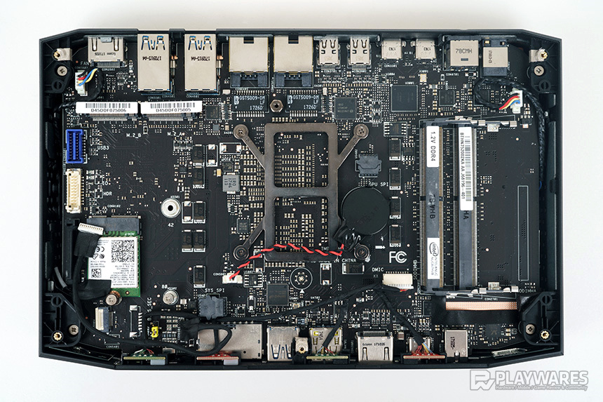 Intel Hades Canyon NUC With Core i7-8809G and RX Vega GPU Tested