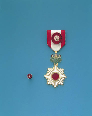 旭日章とは何？ わかりやすく解説 Weblio辞書