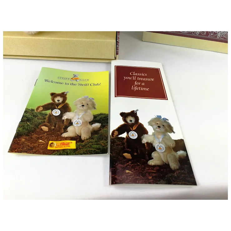 Steiff White Poodle 1931 Club Edition from 1996 never removed from