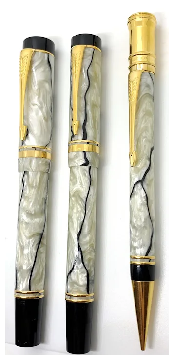 Parker Duofold Centennial Pearl and Black - Fountain Pen