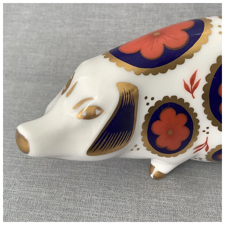 工芸品 Crown Derby Sitting Pig 工芸品 Crown Derby Sitting Pig