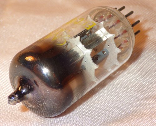 ECC 82 真空管 RFT 2本セット 500x0.jpg