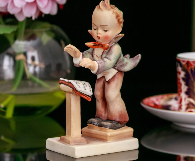 ドイツ ヴィンテージ 陶器人形 花束を持つ少女 フンメル人形 フィギュ