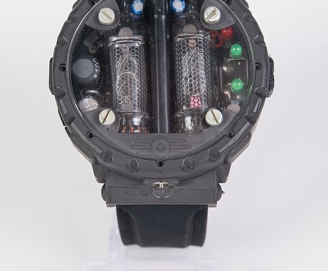 メ*6様 ニキシー管時計 IN-2 6球 完成品 アクリルケース入 工場 送料込