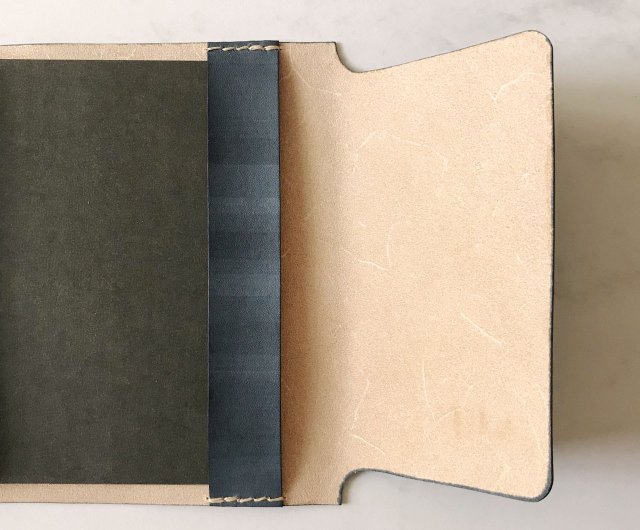 送料無料 12%OFF】台湾 本革ブックカバー｜無印良品A6サイズ対応
