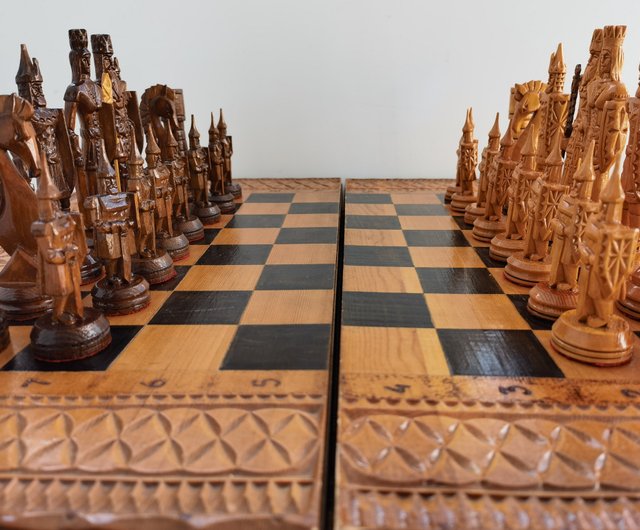 チェスセット 木製板、駒〈ソ連×アメリカ〉 木製チェス セット