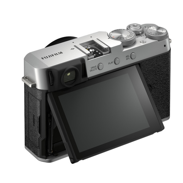 Fujifilm X-E4 シルバー レンズ 2個付き Fujifilm X-E4 シルバー