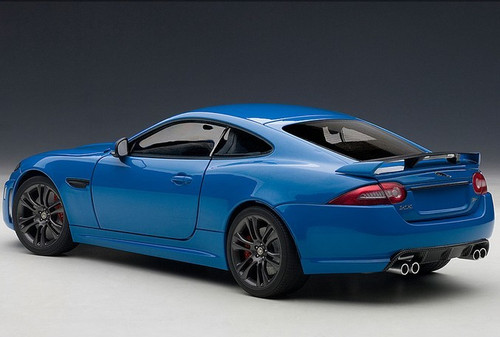 1/18 Maisto 1998 Jaguar XKR Convertible Purple Diecast Car Model