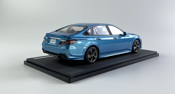 1/18 Ignition Model Toyota Crown (220) 3.5L RS Advance Sky Blue
