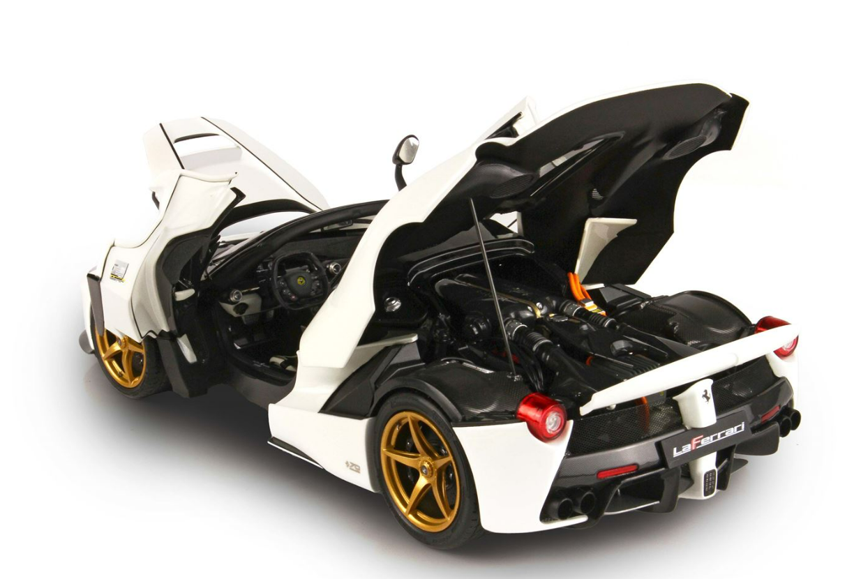 1/18 BBR Ferrari LaFerrari Aperta (White with Gold Wheels