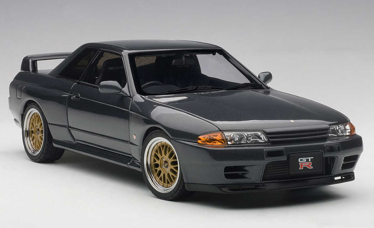 1/18 AUTOart NISSAN SKYLINE GTR GT-R (R32) V-SPEC II TUNED VERSION
