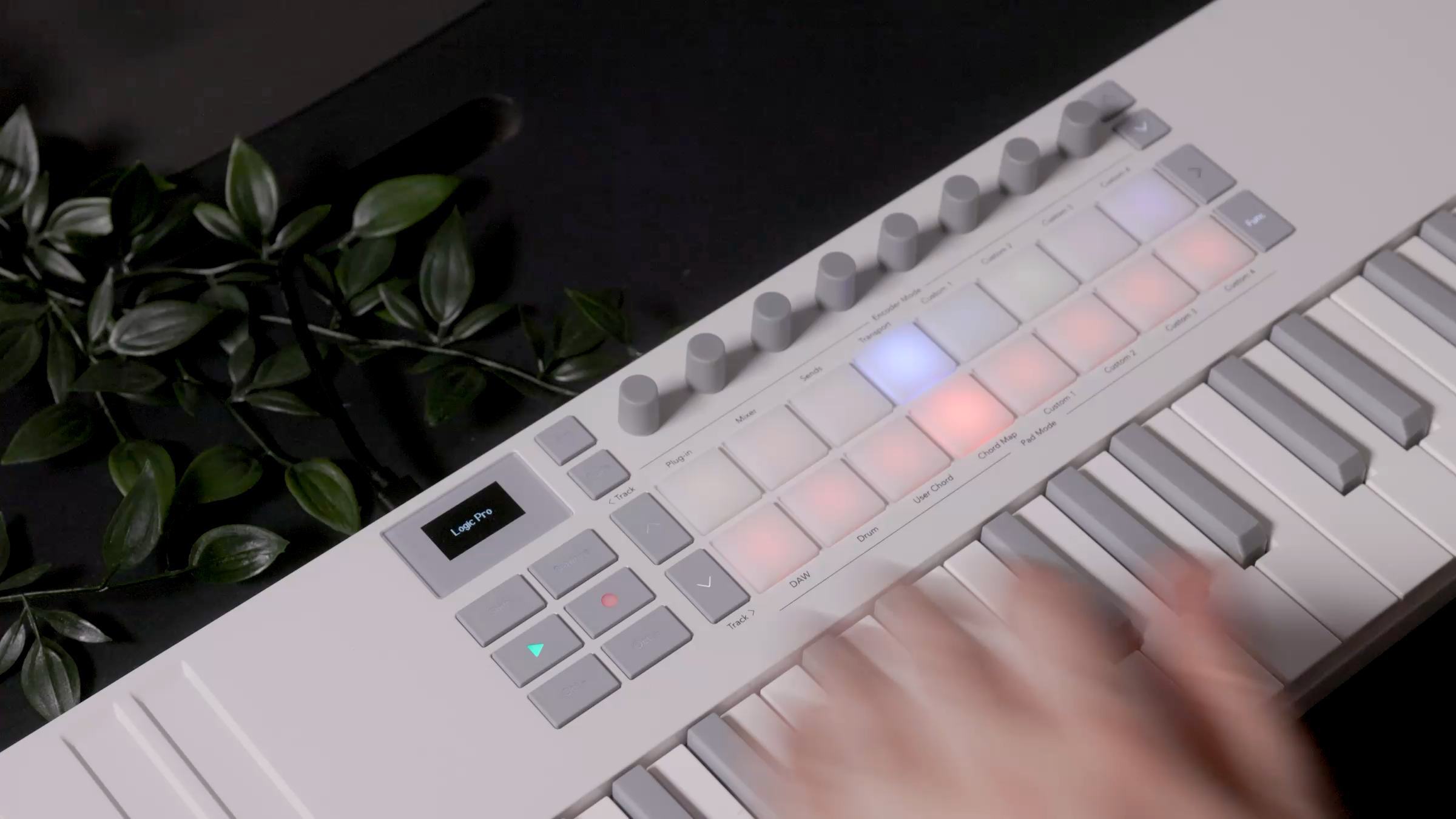 lk37m-daw-integration.jpg?t=