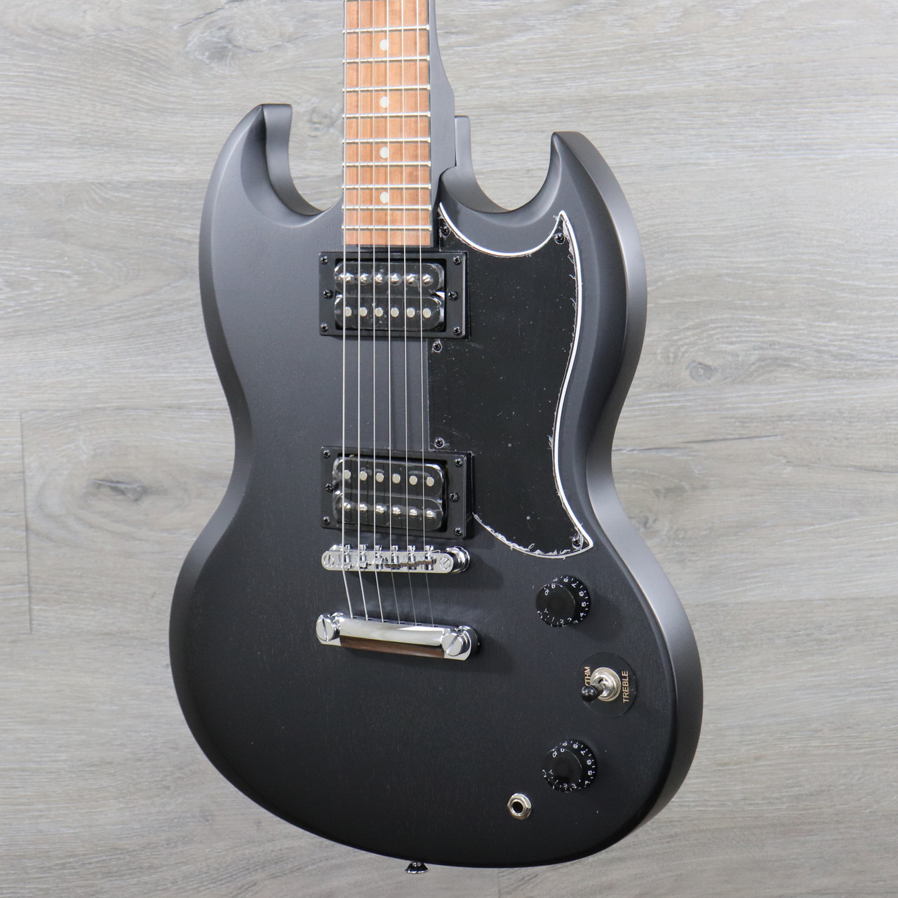 Epiphone SG Satin ブラックヴィンテージエディション Amazon.com