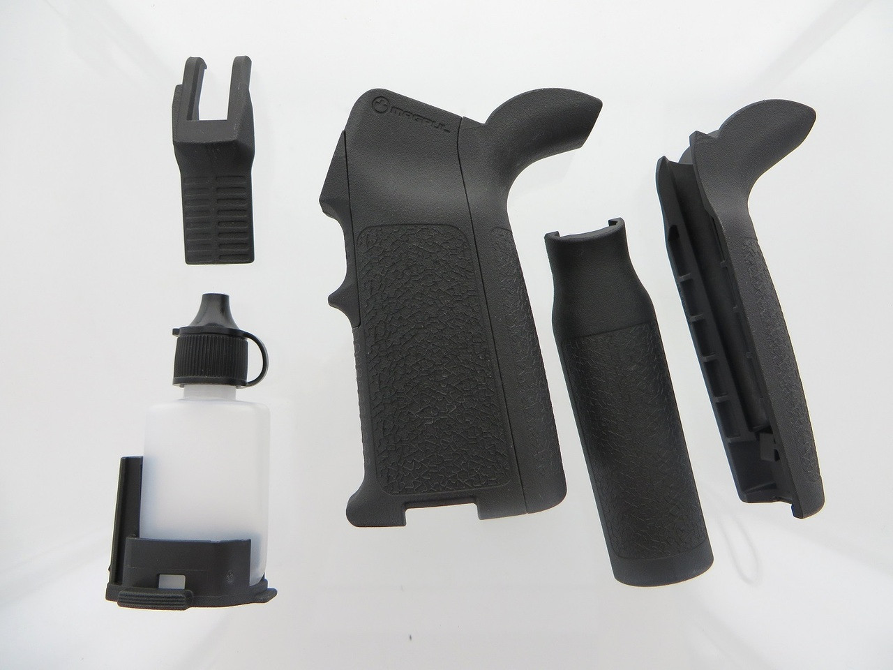 Magpul MIAD Gen 1.1 AR Grip Kit (Type 1) - Black - ROG Tactical