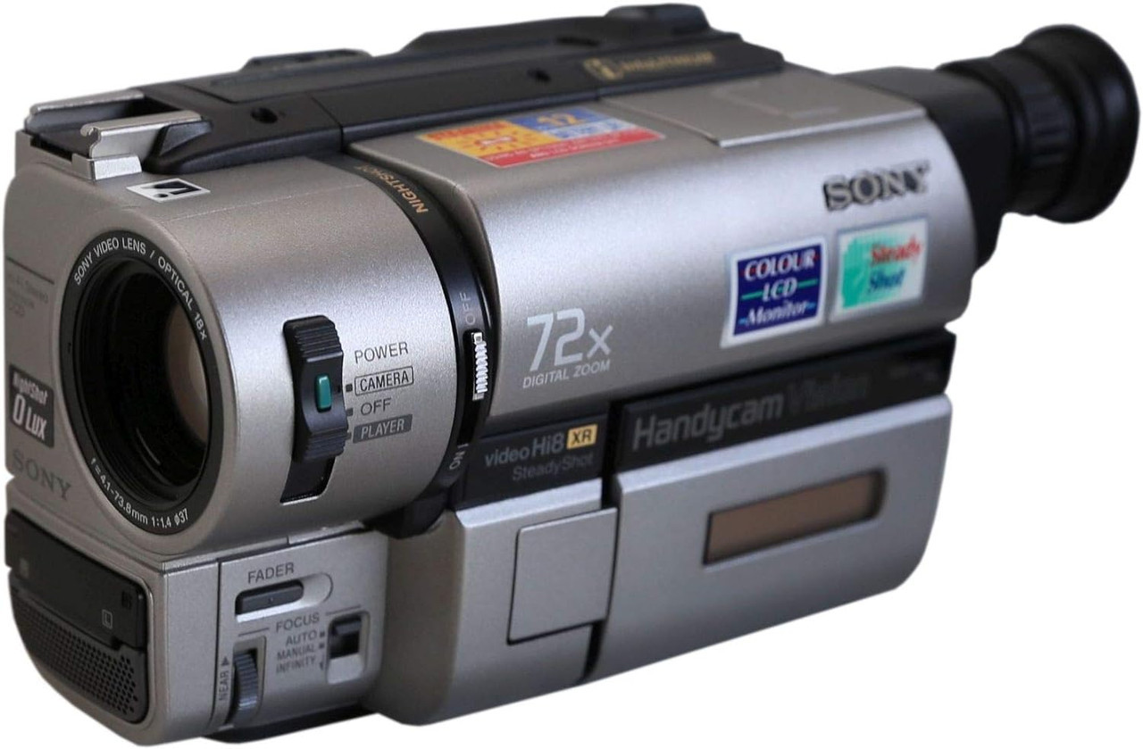 Sony CCD-TRV65 Hi8 Camcorder with 18x Optical Zoom and NightShot