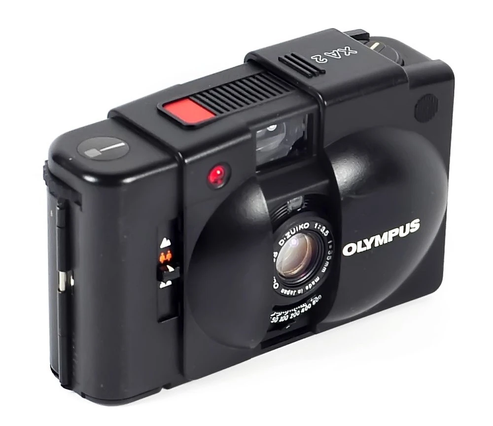 Olympus XA2 35mm Film Camera – Compact Rangefinder-Style Point-and