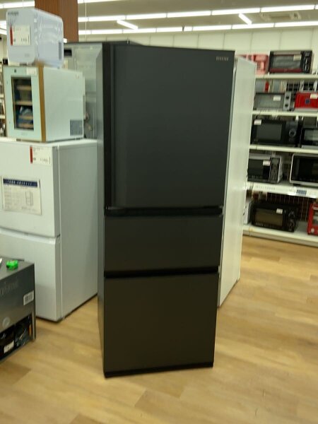 TOSHIBA冷蔵庫・冷凍庫 GR-U33SC(KZ)