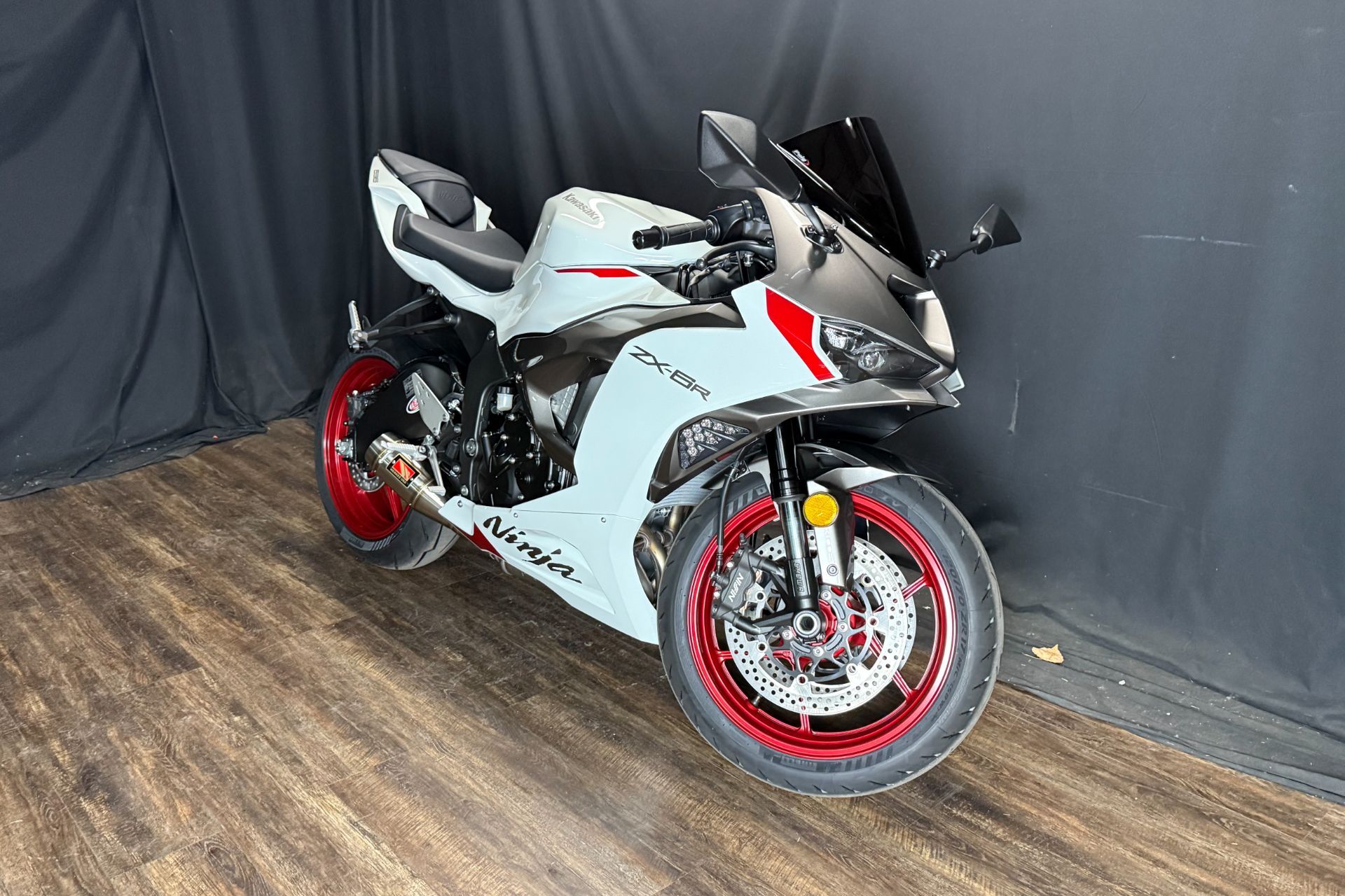 New 2025 Kawasaki Ninja ZX-6R ABS, De Pere WI | Specs, Price