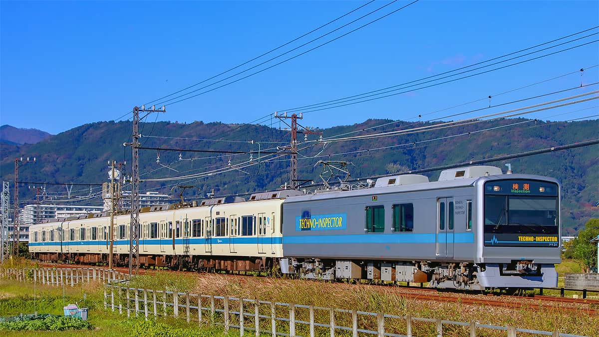 クヤ31＋8000形による検測実施｜鉄道ニュース｜2021年11月15日掲載