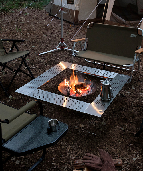Coleman FIREPLACE TABLE 焚き火テーブル コールマンファイアー