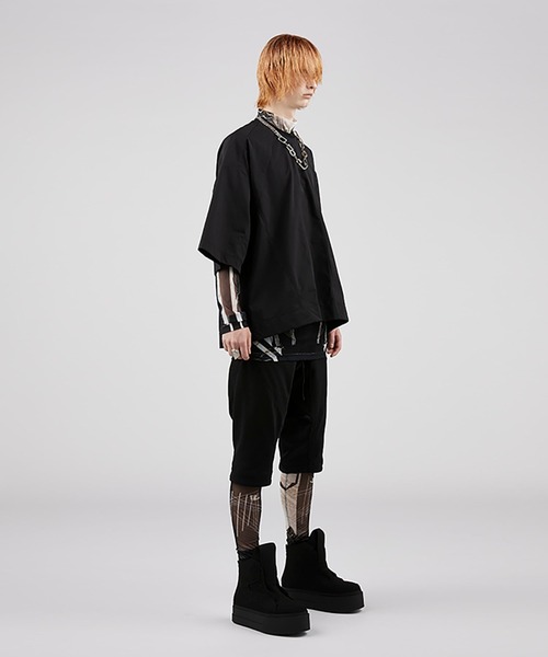 JULIUS 23SS サテンジオメトリックシームドオーバークロッチパンツ