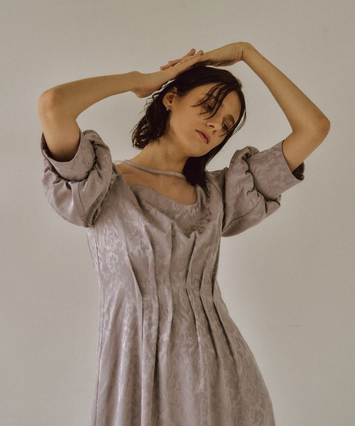 Meandering waist tuck flare dress