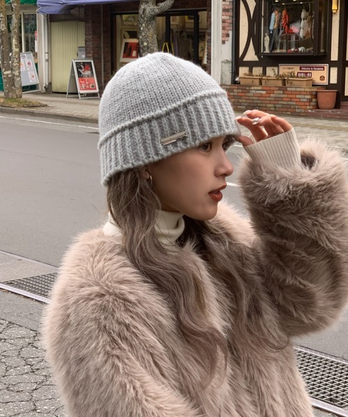 セール】mayu - プレート付きニット帽 made in INTERFACTORY（ニット