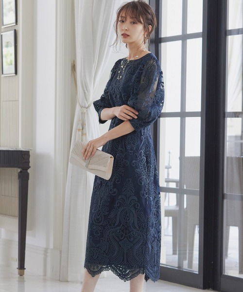 niana（ニアナ）の「刺繍レース バックリボン タイトドレス 同窓会