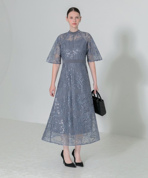 Leja（レジャ）の「【LEJA】スパンコール花柄刺繍プチハイネック