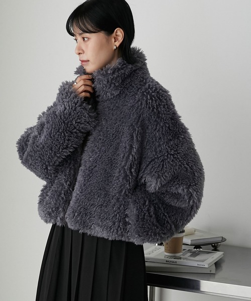 forksy.（フォルクシー）の「【forksy.】プードルファー ジップ配色