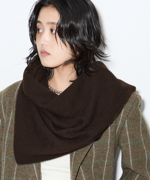 セール】【ASAUCE MELER】シームレス トライアングル カシミヤニット