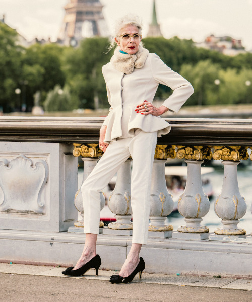 JENNE（ジェンヌ）の「エコファー襟付きペプラムショートコート