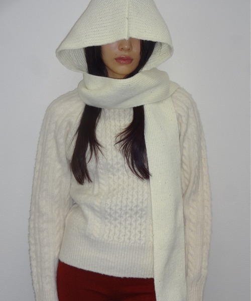 FEKETE（フェケテ）の「HOODED GLITTER MUFFLER / ラメフーディー