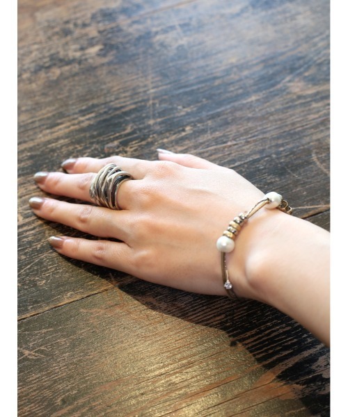 Ruka IOSSELLIANI イオッセリアーニ 8連リング IOSSELLIANI