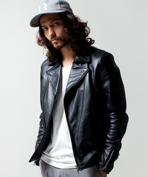 NANO universe（ナノユニバース）の「COWLEATHER ダブルライダース