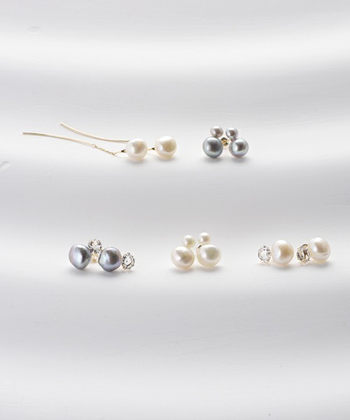 agete（アガット）の「K10淡水パールピアス（ピアス（両耳用））」 - WEAR