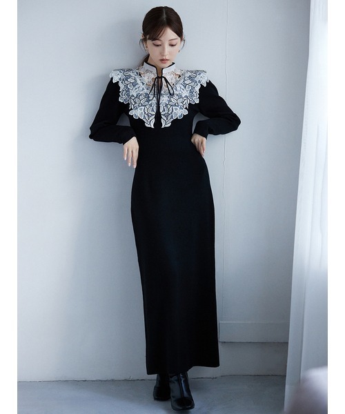 SNIDEL（スナイデル）の「エンブロイダリーカラードッキングワンピース